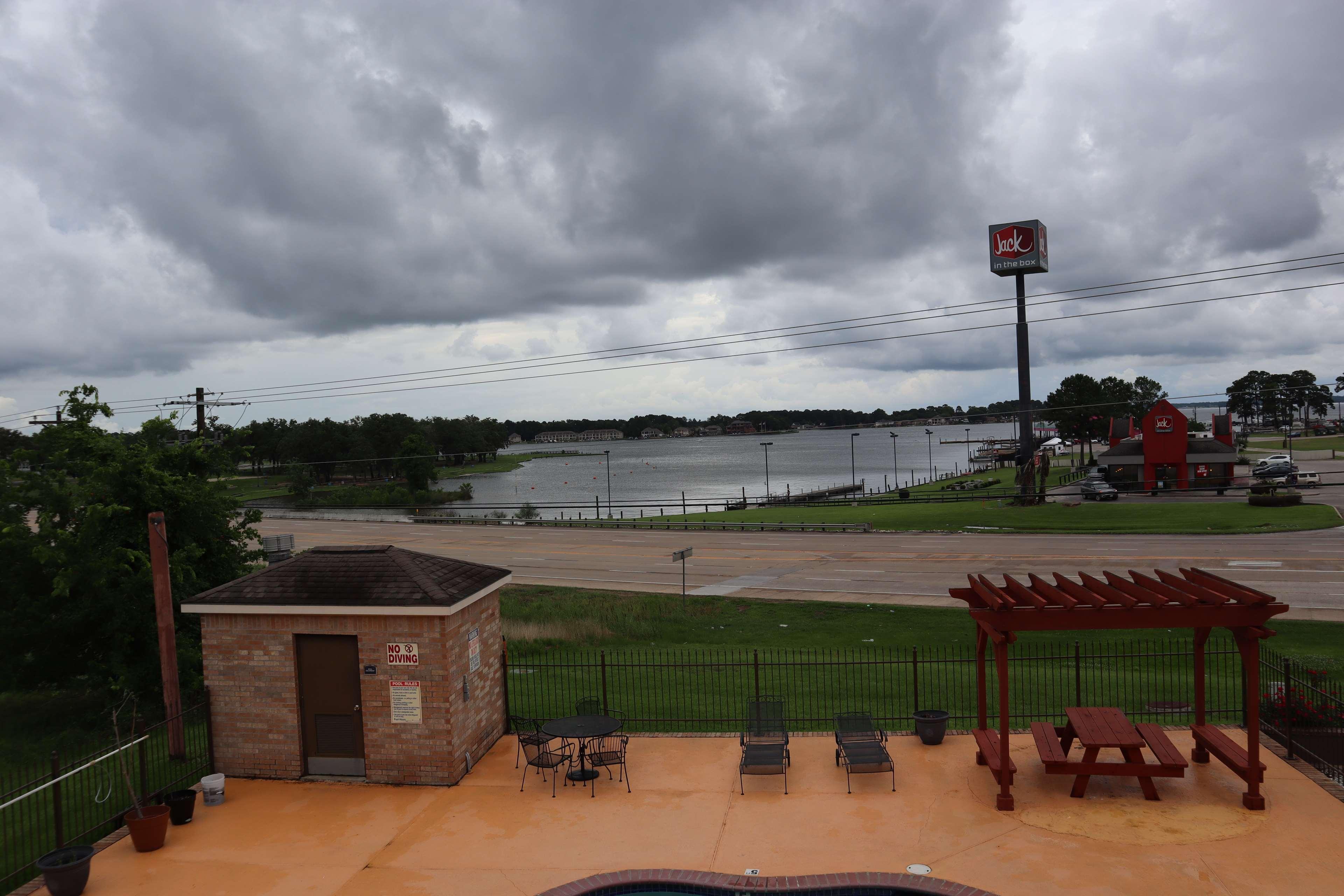 Best Western Lake Conroe Montgomery Exterior photo
