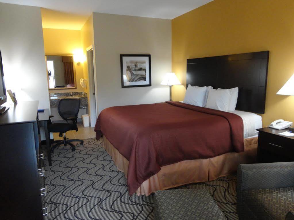 Best Western Lake Conroe Montgomery Exterior photo